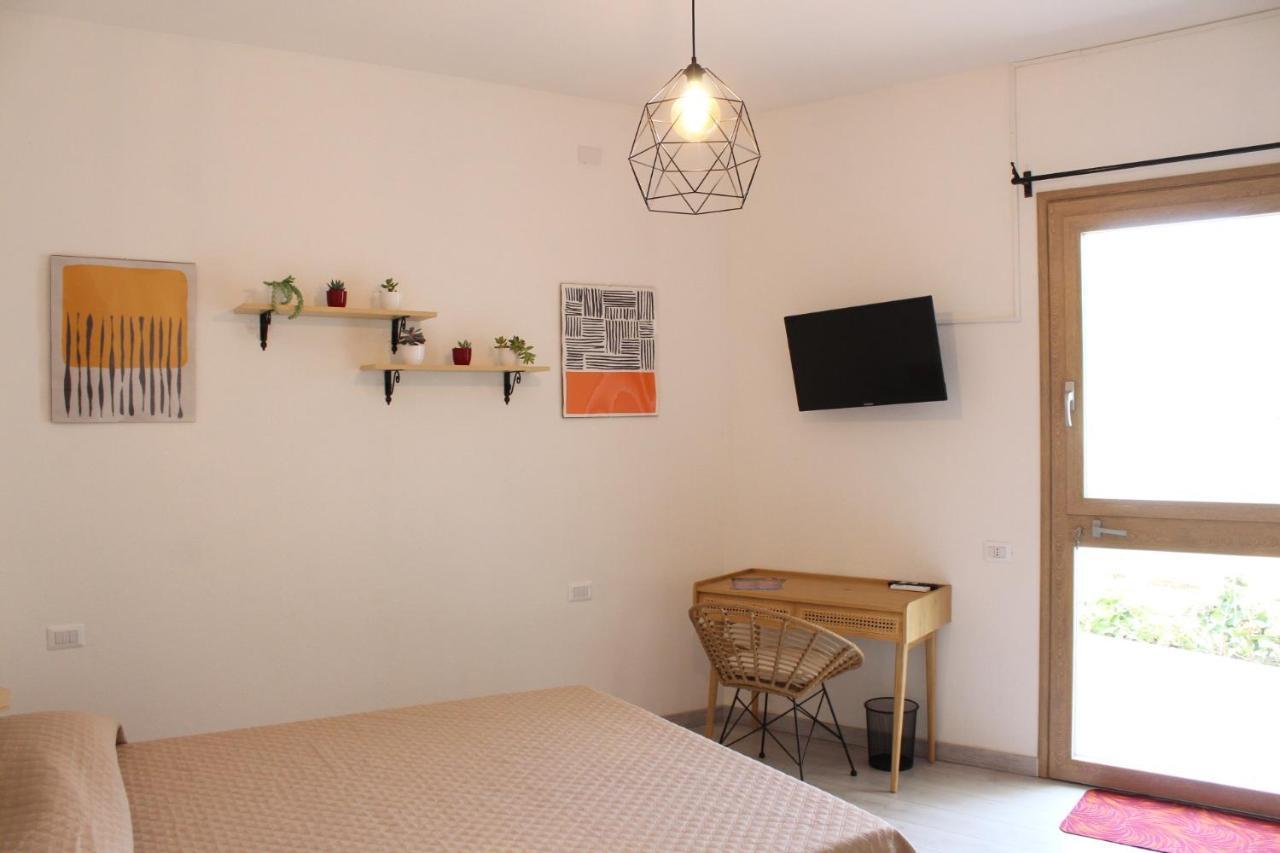Giobo Rooms Siniscola Eksteriør bilde